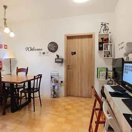Goodlebang, 3 Bed Apartment, Center Διαμέρισμα