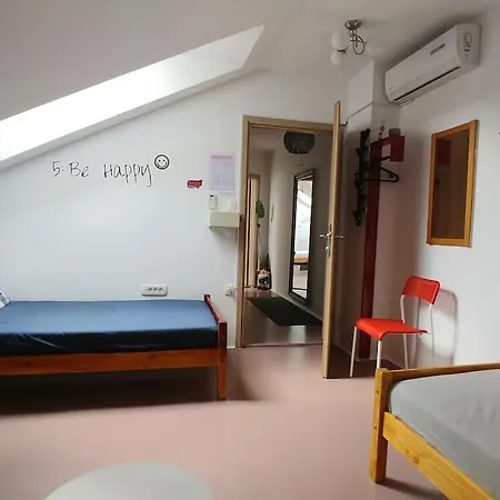 Apartman Goodlebang, 3 Bed Apartment, Center Ljubljana