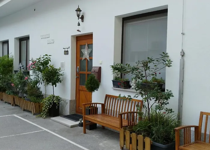 Goodlebang, 3 Bed Apartment, Center *